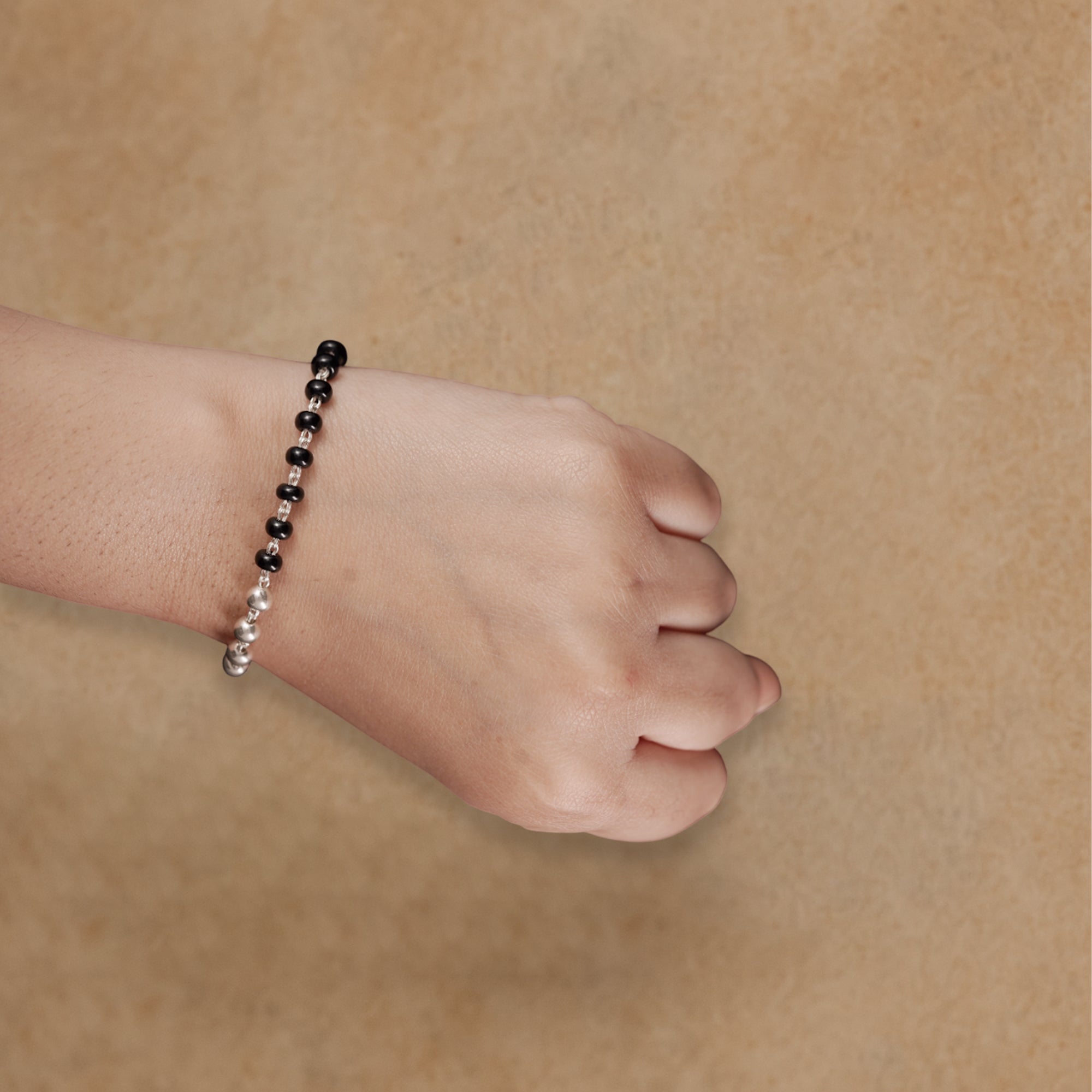 Black & Silver Beaded Dual-Tone Bracelet – Traditional Style