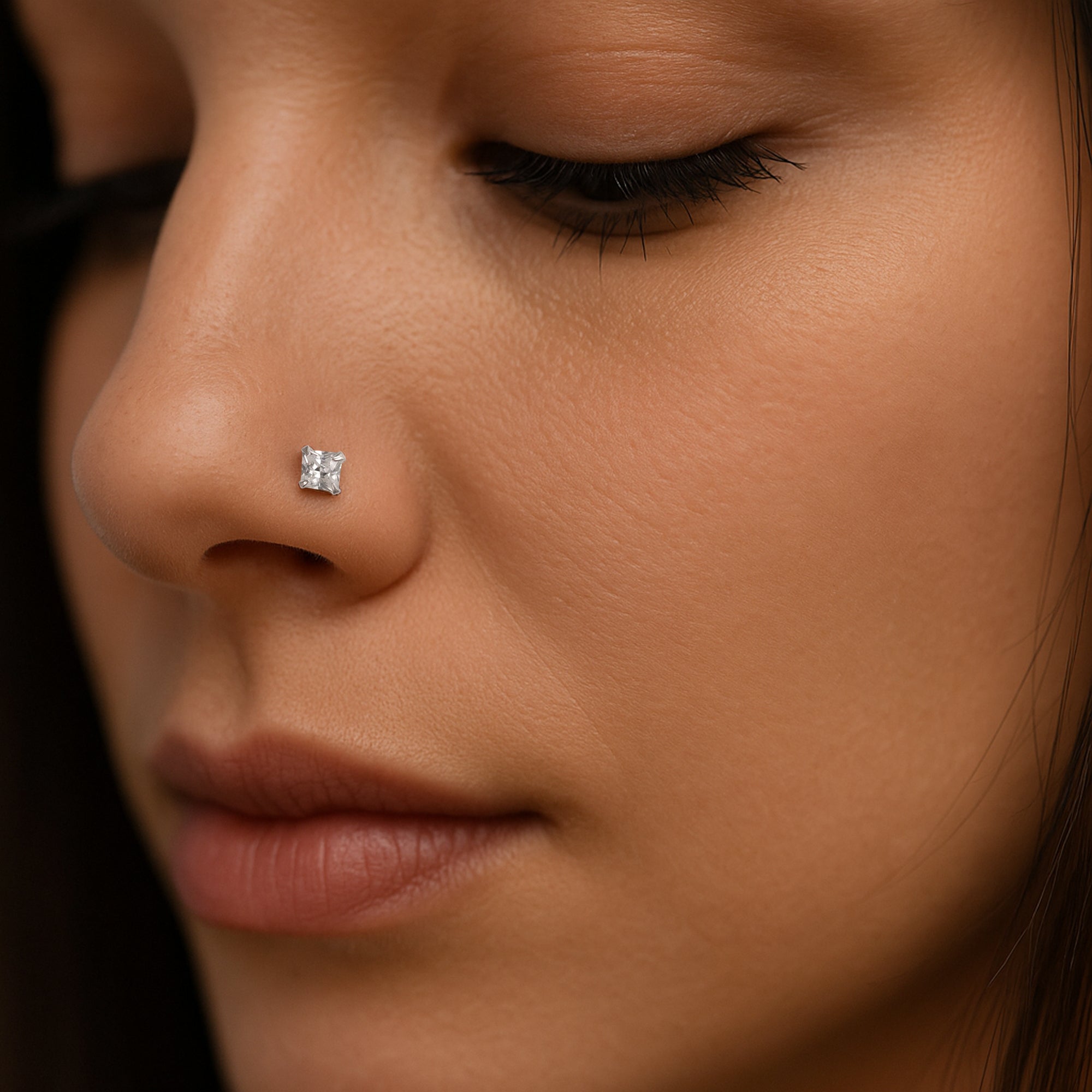 925 Silver Nosepin with Princess-Cut CZ Stone – Minimal Sparkle