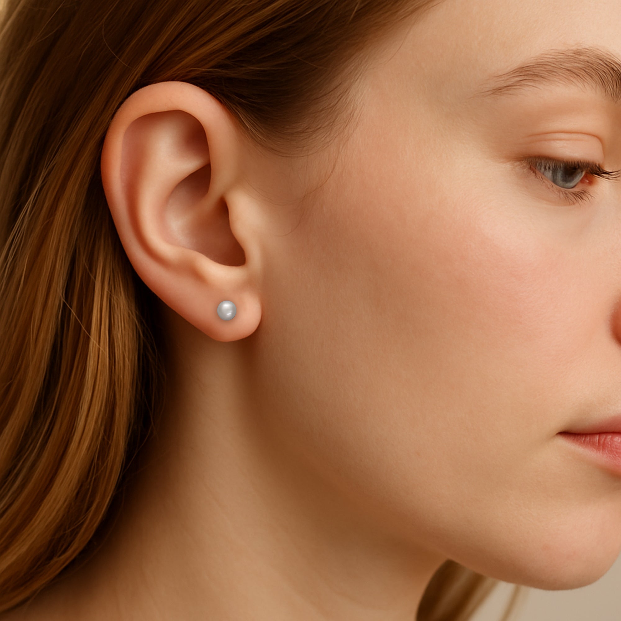 Classic White Pearl Stud Earrings – Timeless Round Design