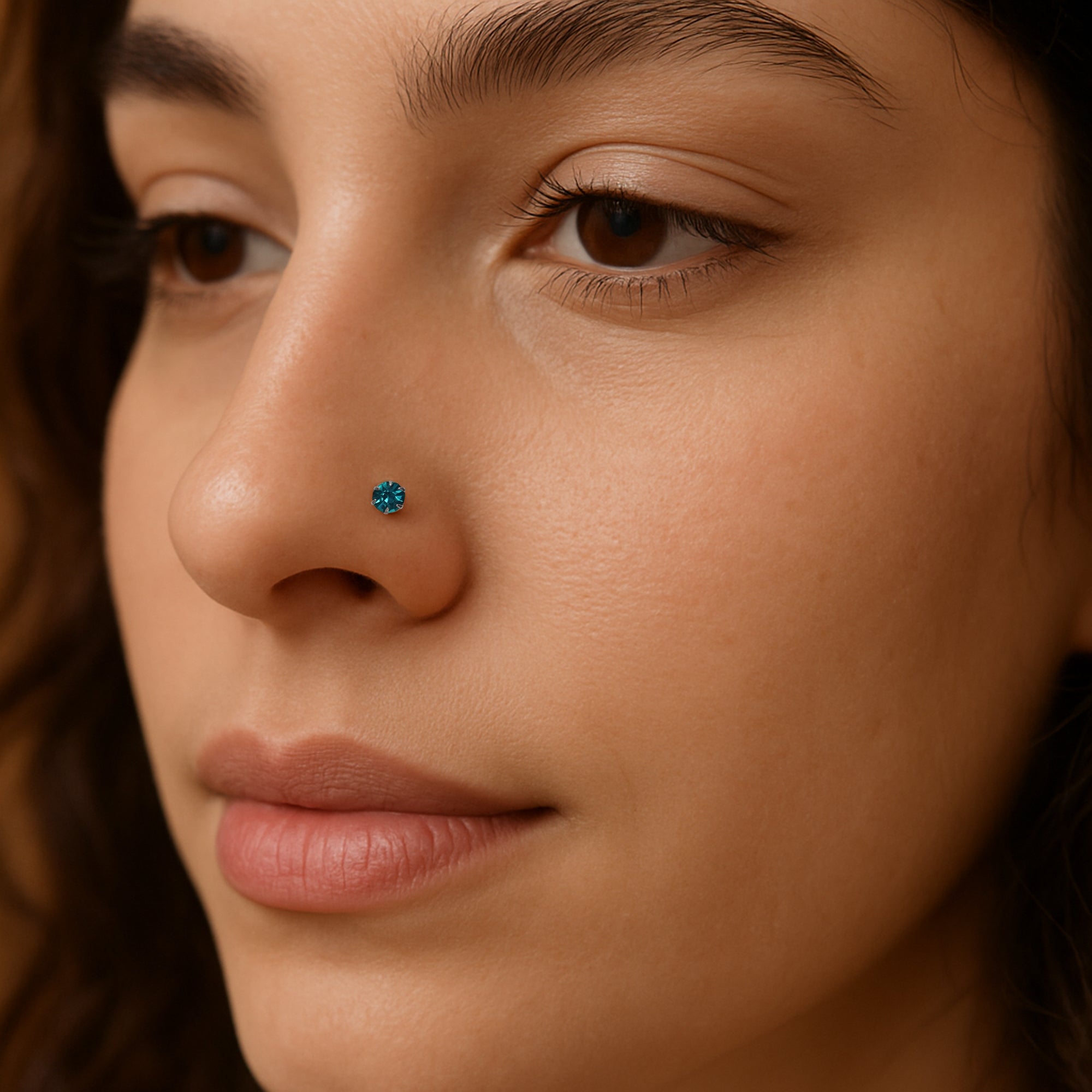 925 Silver Nosepin with Teal Blue CZ Stone – Round Solitaire Stud