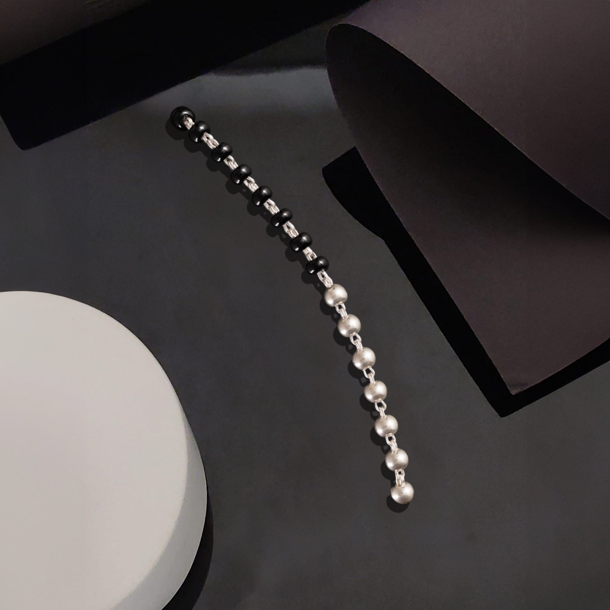 Black & Silver Beaded Dual-Tone Bracelet – Traditional Style