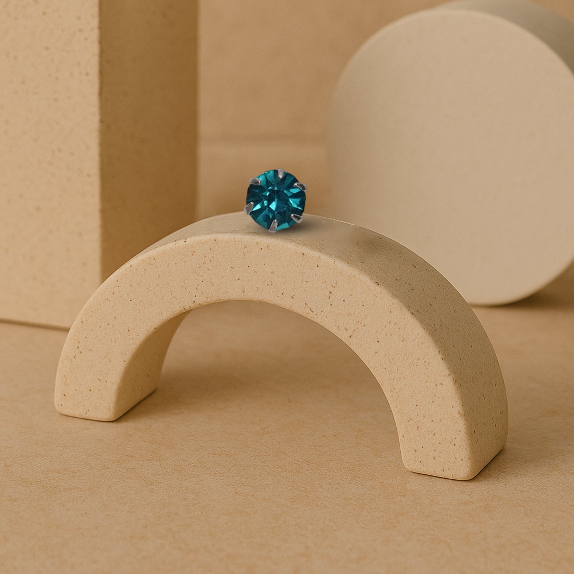 925 Silver Nosepin with Teal Blue CZ Stone – Round Solitaire Stud