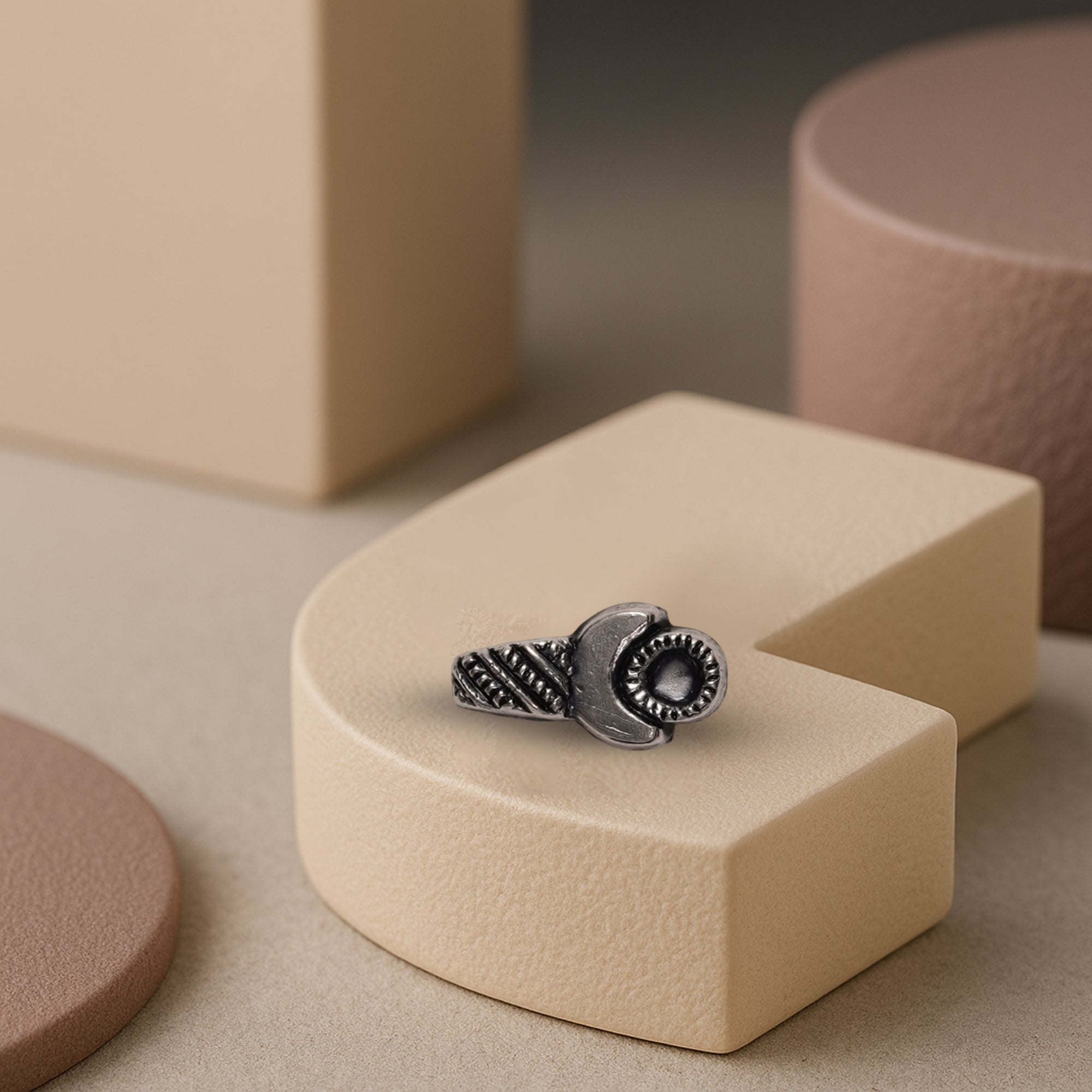 Oxidised Tribal Silver Nosepin – Bold Textured Design