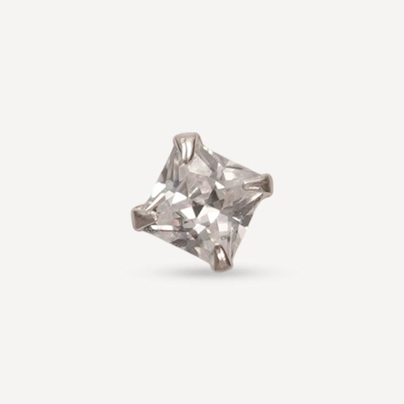 925 Silver Nosepin with Princess-Cut CZ Stone – Minimal Sparkle