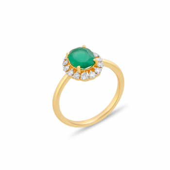 Green Emrald ring in yellow gold