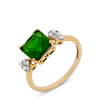 Evergreen Emerald with Diamonds Eembedded Ring