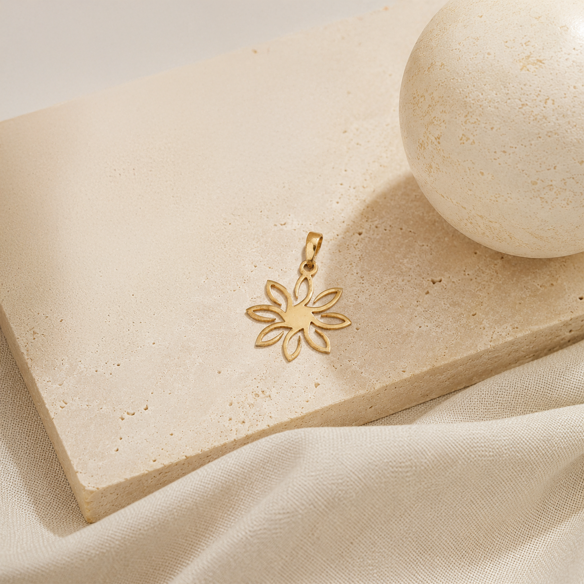 Gold Floral Pendant Necklace | Elegant Flower Charm | Minimalist Everyday Jewelry